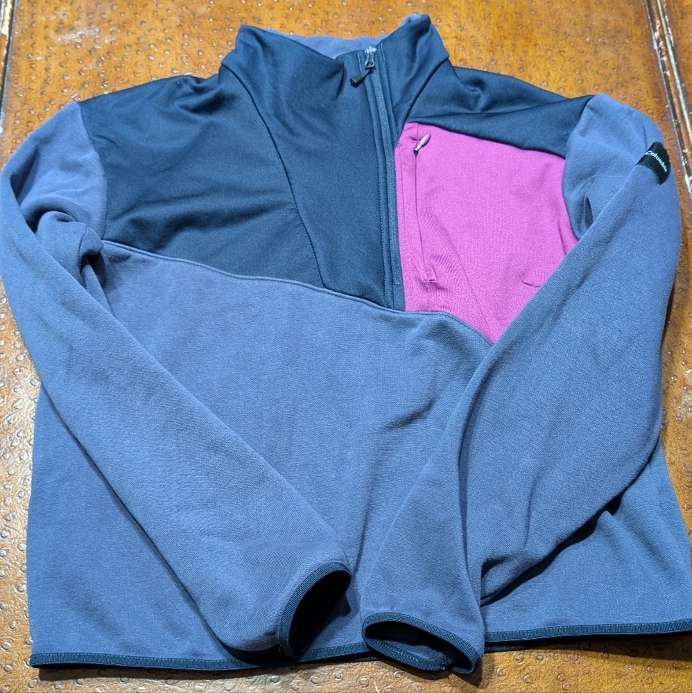 Columbia Women's‎ Size Medium Cropped Half Zip Sweater 0047
